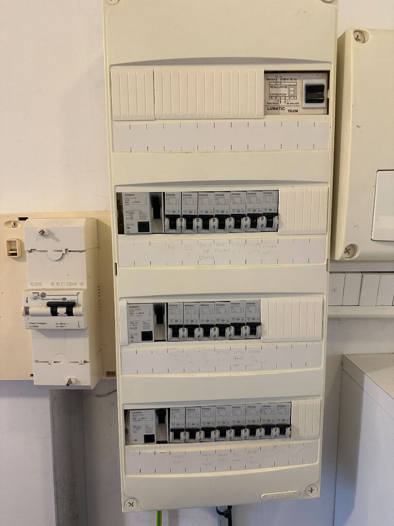 Photo Local commercial Naveil image 5/6