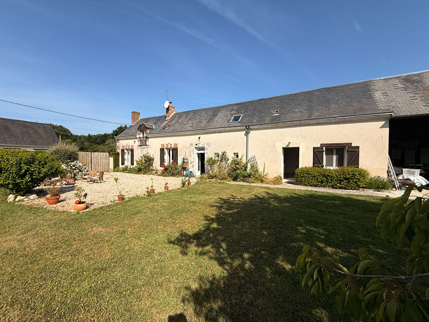 Longère rénovée axe Vendôme-Blois-St Amand à 13mn de Vendôme