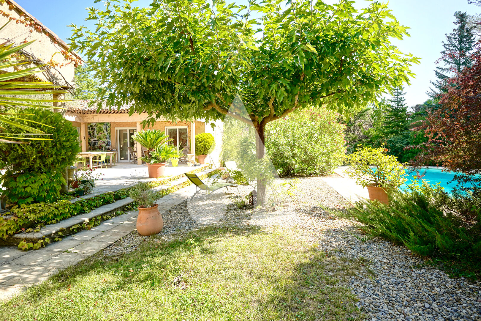 Agence immobilière de Stéphane Plaza Immobilier Rousset - Stéphane Plaza Immobilier Sainte-Victoire