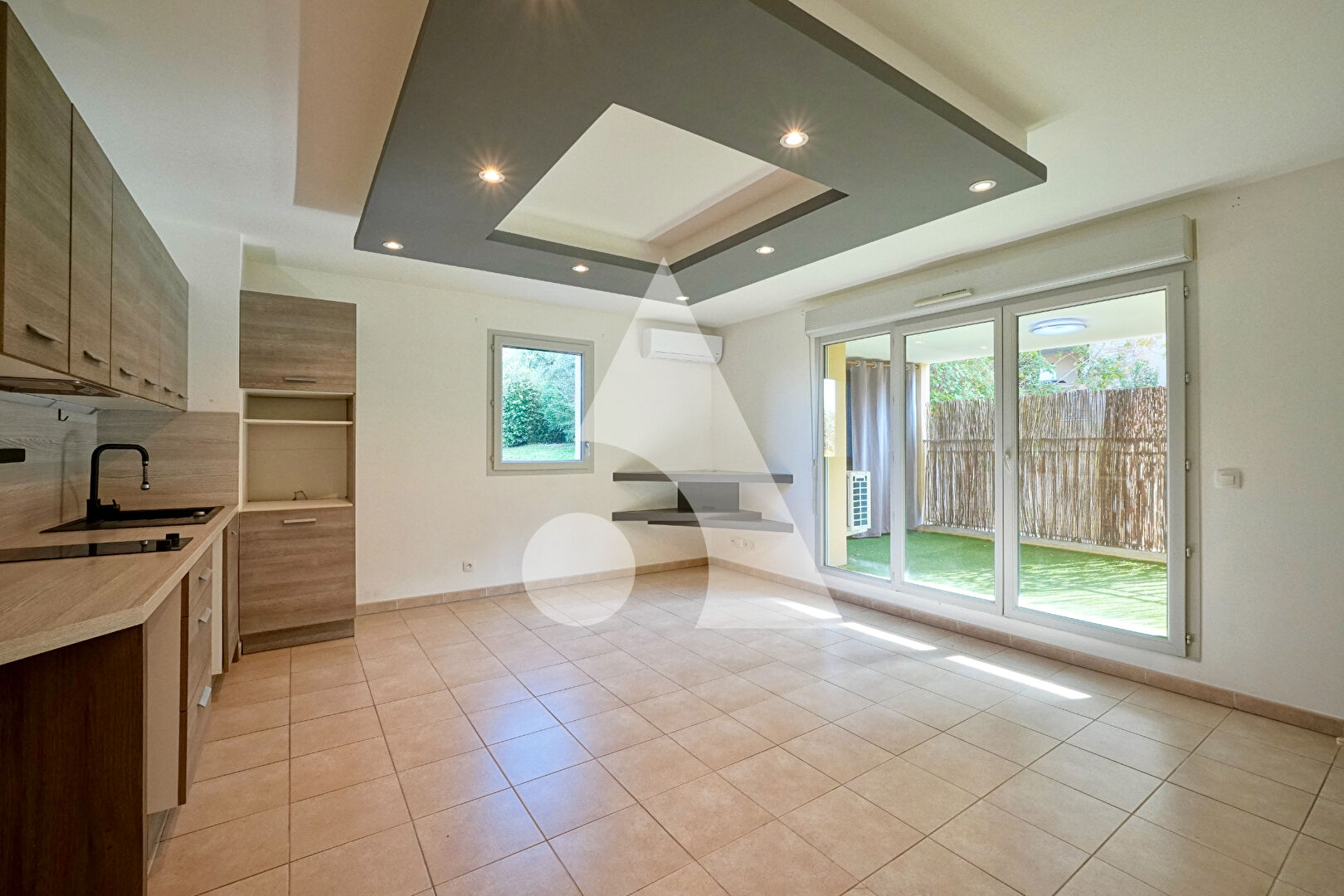 Photo Peynier, appartement 2 pièces de 43.55 m2 avec terrasse et stationnement image 2/5