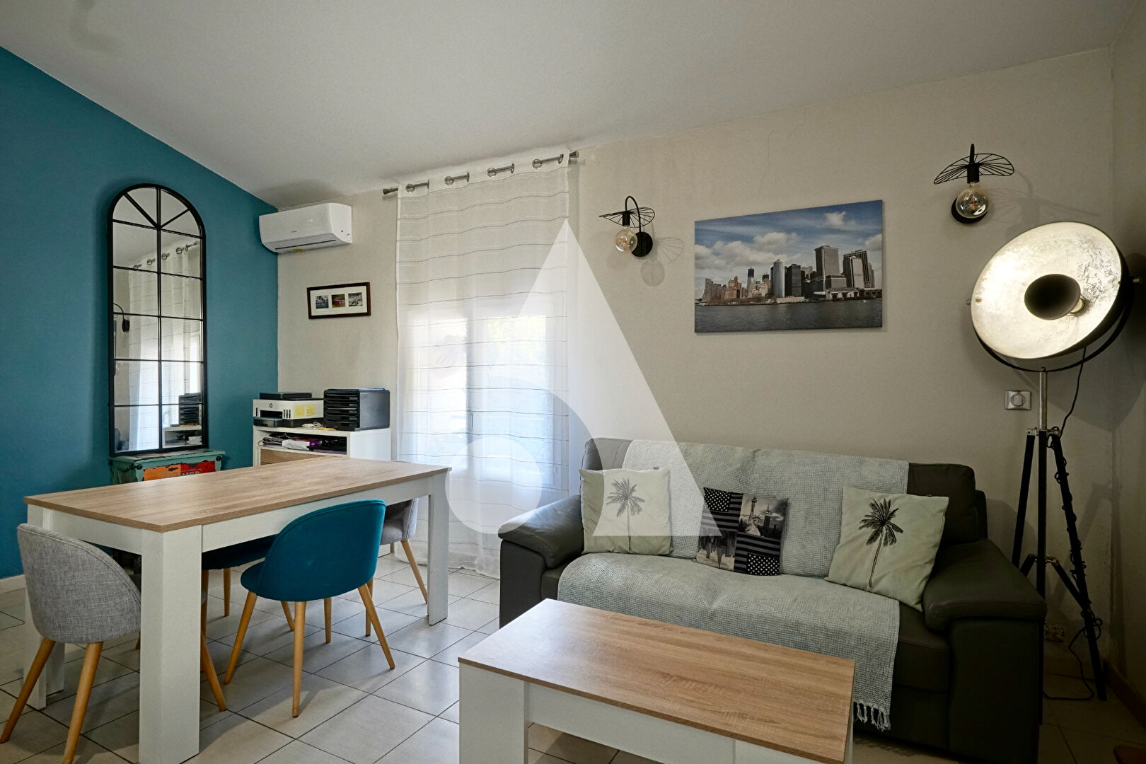 Venelles, appartement 2 pièces en duplex au coeur du village.