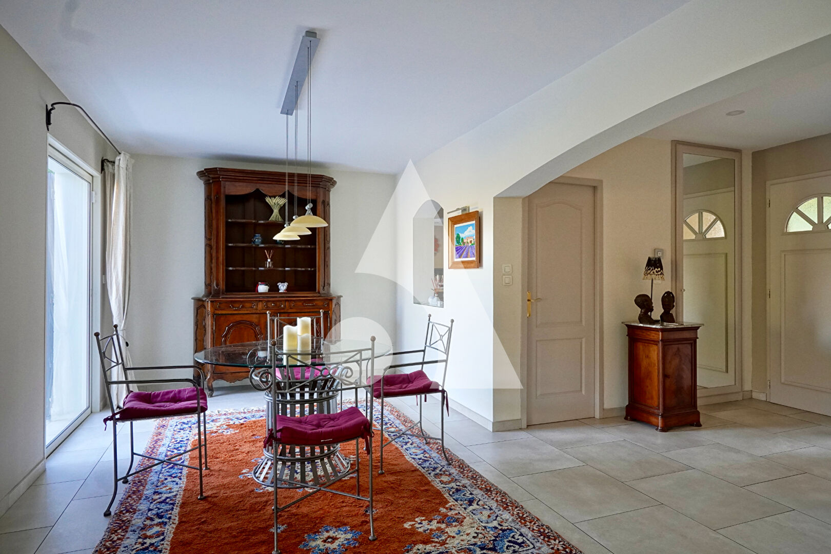 Photo Chateauneuf Le Rouge, Villa 7 pièces avec piscine et vue dégagée. image 6/6