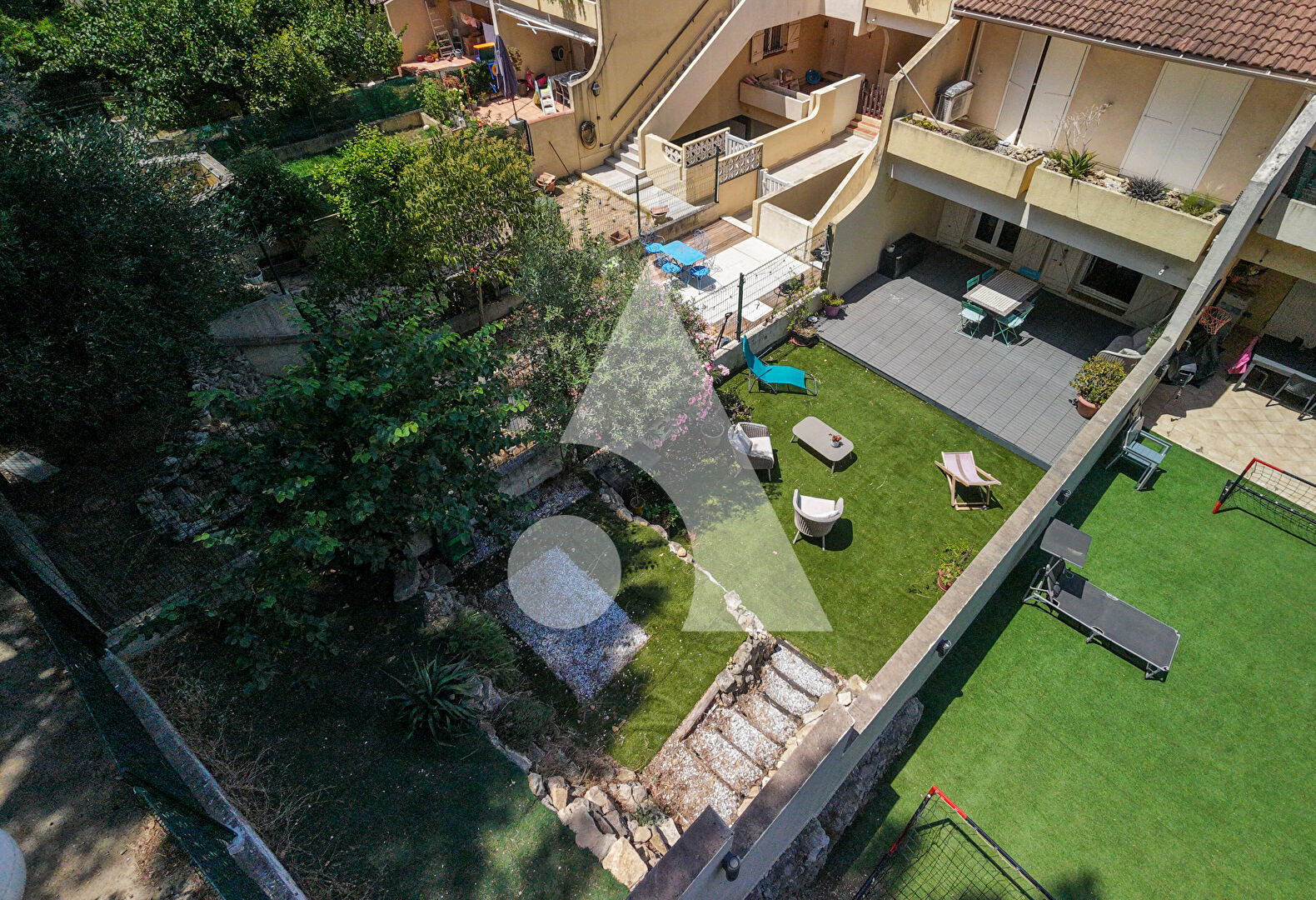 Agence immobilière de Stéphane Plaza Immobilier Rousset - Stéphane Plaza Immobilier Sainte-Victoire