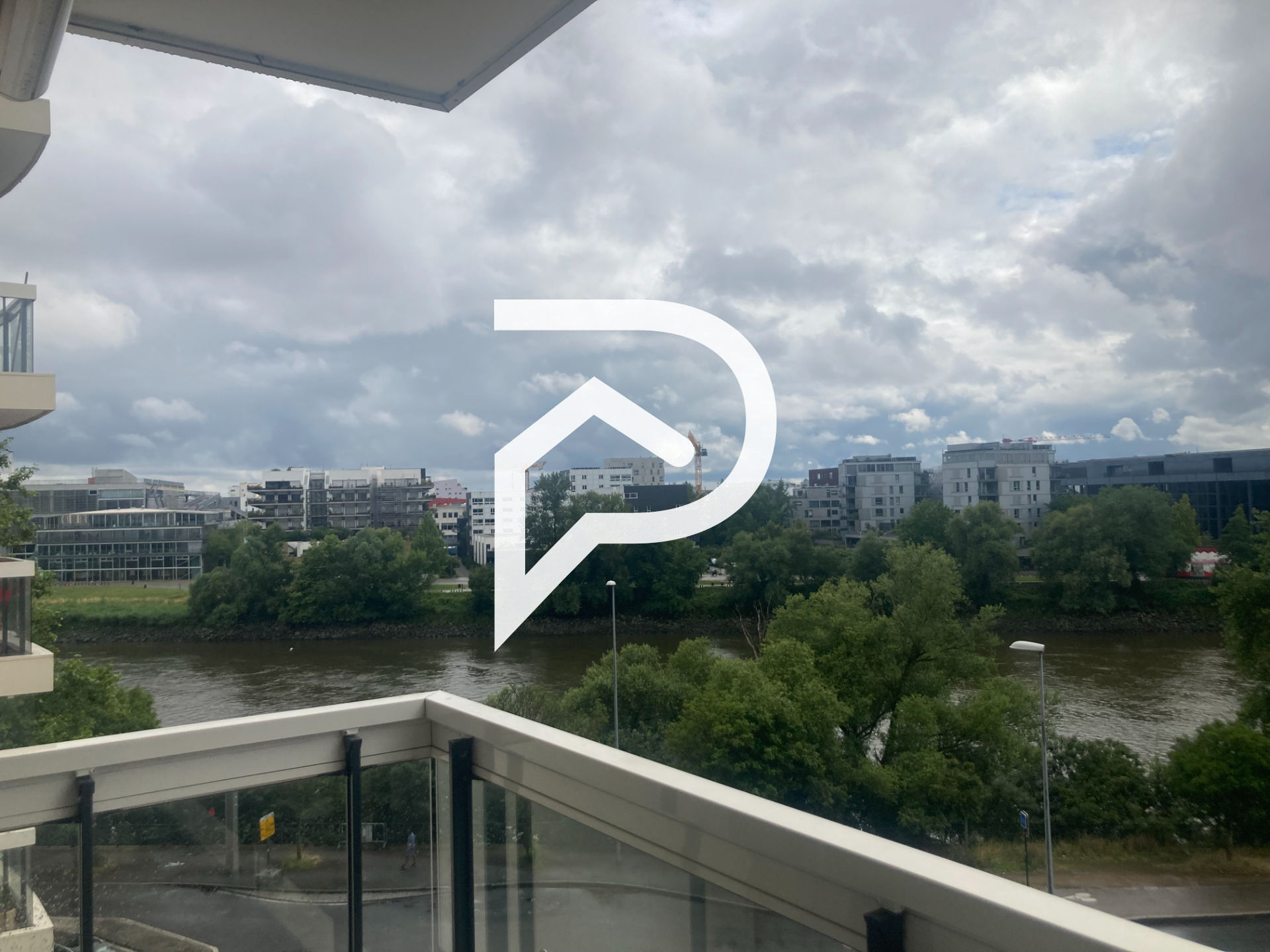 Appartement Nantes 3 pièce(s) 83.12 m2 + BALCON + PARKING + CAVE