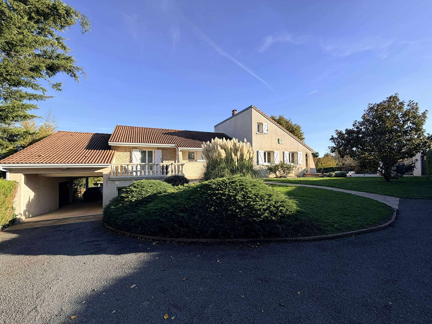 Agence immobilière de 
 Stéphane Plaza Immobilier Montlucon - Stéphane Plaza Immobilier Montluçon 
