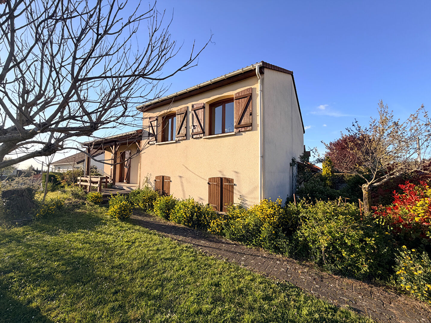 Agence immobilière de 
 Stéphane Plaza Immobilier Montlucon - Stéphane Plaza Immobilier Montluçon 
