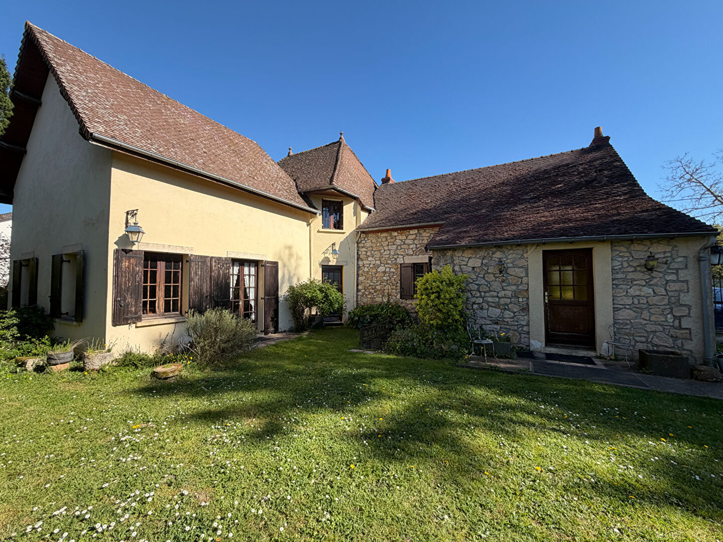Agence immobilière de 
 Stéphane Plaza Immobilier Montlucon - Stéphane Plaza Immobilier Montluçon 
