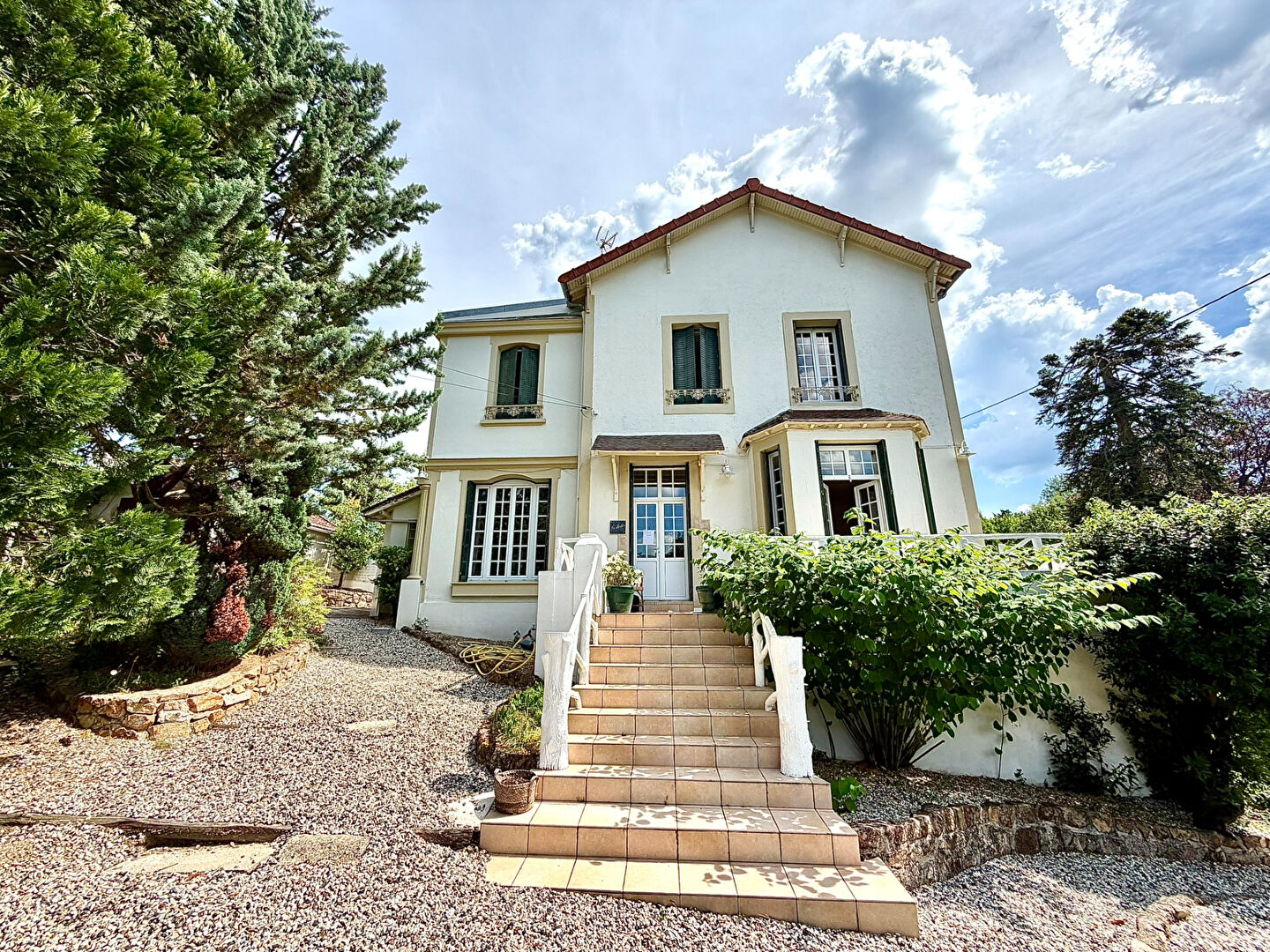 Agence immobilière de 
 Stéphane Plaza Immobilier Montlucon - Stéphane Plaza Immobilier Montluçon 
