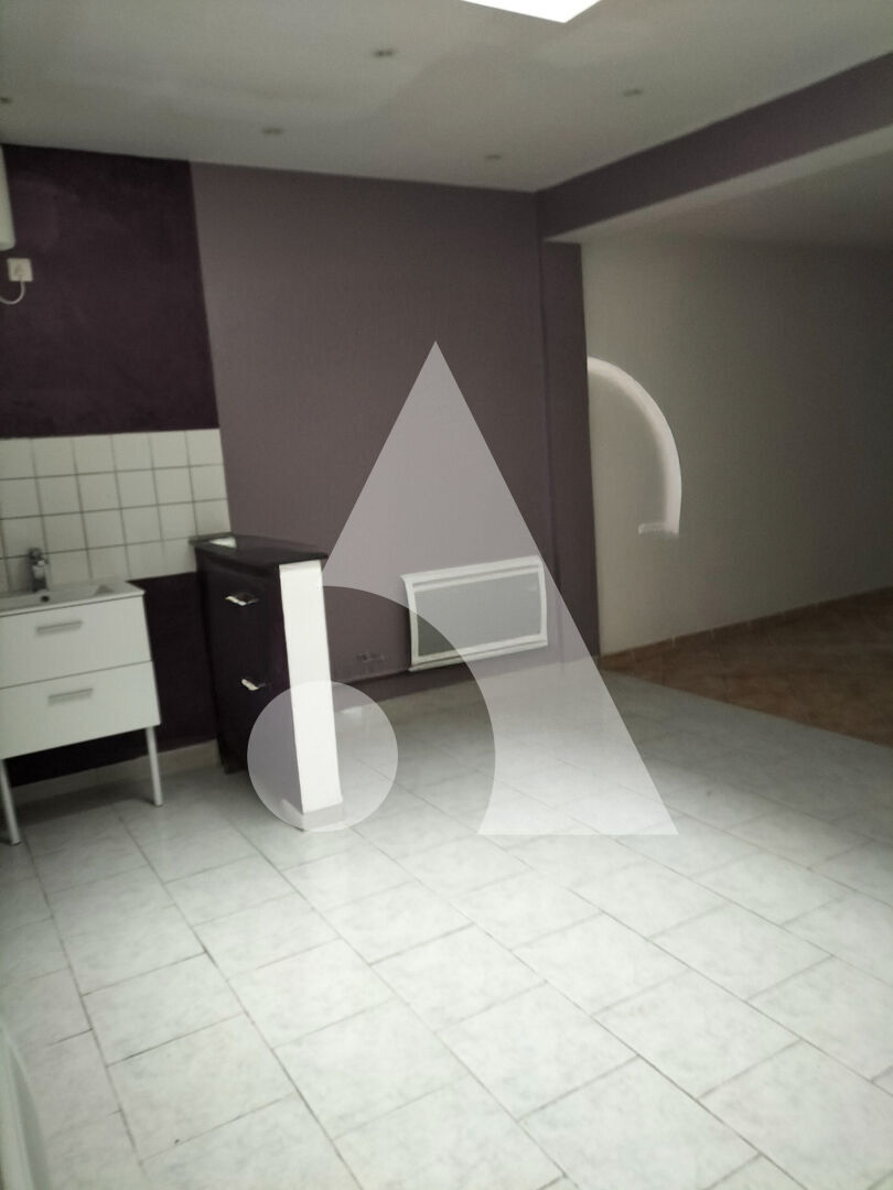 Photo Locaux professionnels  sur Vieux-Conde image 2/4