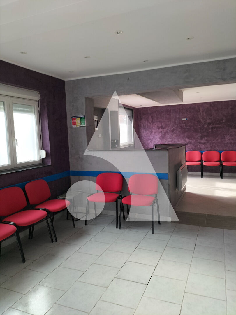 Photo Locaux professionnels  sur Vieux-Conde image 3/4