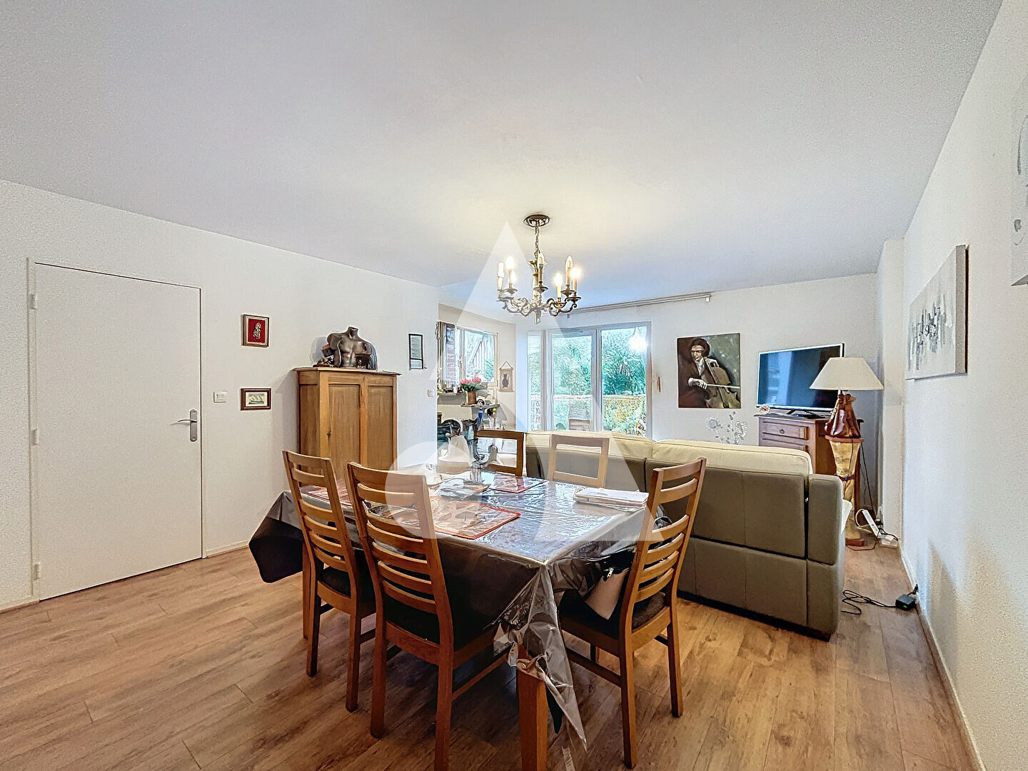 Photo T3  de 69m2 avec stationnement privé Secteur Rhonelle image 6/6