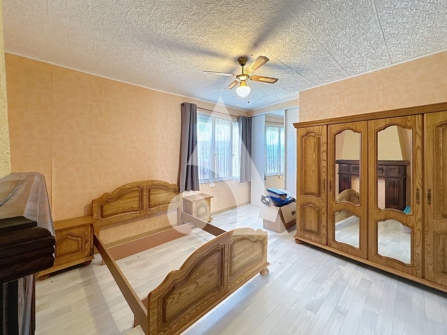 Photo Maison semi-individuelle 4 chambres, Garage image 5/6