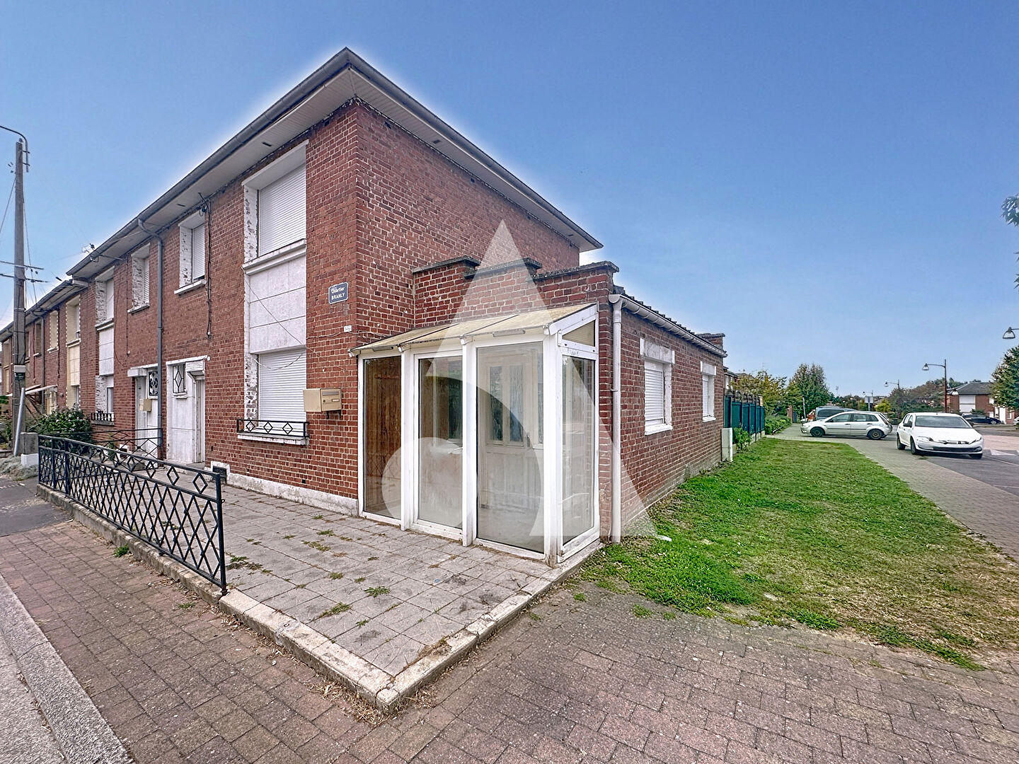 Photo Maison 3 chambres + grand Garage image 1/6