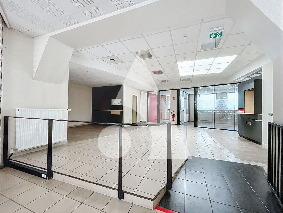 Photo Local commercial CONDE-SUR-ESCAUT image 3/4