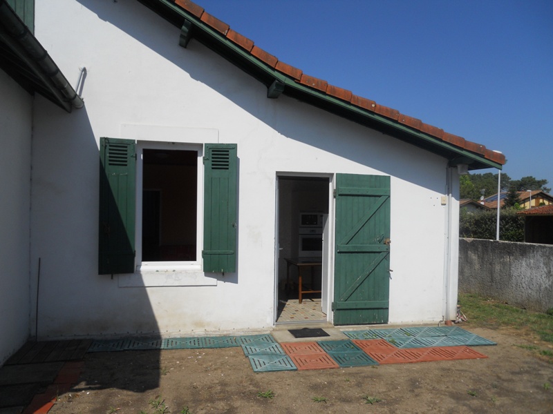 LOCATION ANNUELLE A MIMIZAN BOURG