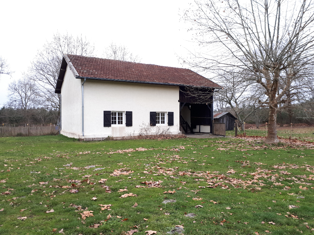 A LOUER : Maison F3 de 84m² à RION DES LANDES (40370)