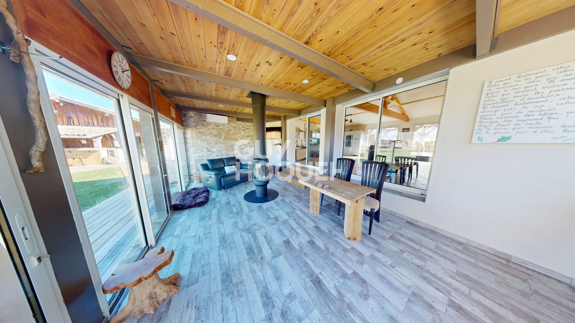 Maison contemporaine F4 d'environ 144m² à BOOS / RION DES LANDES (40370 )