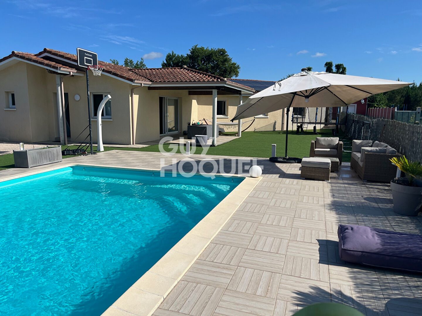 MAISON COMPTEMPORAINE A RION DES LANDES (40370 )