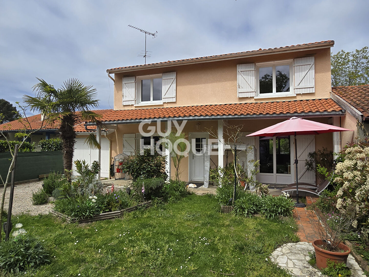 Charmante maison 5 pièces d'environ 110 m2 à LESPERON ( 40260)