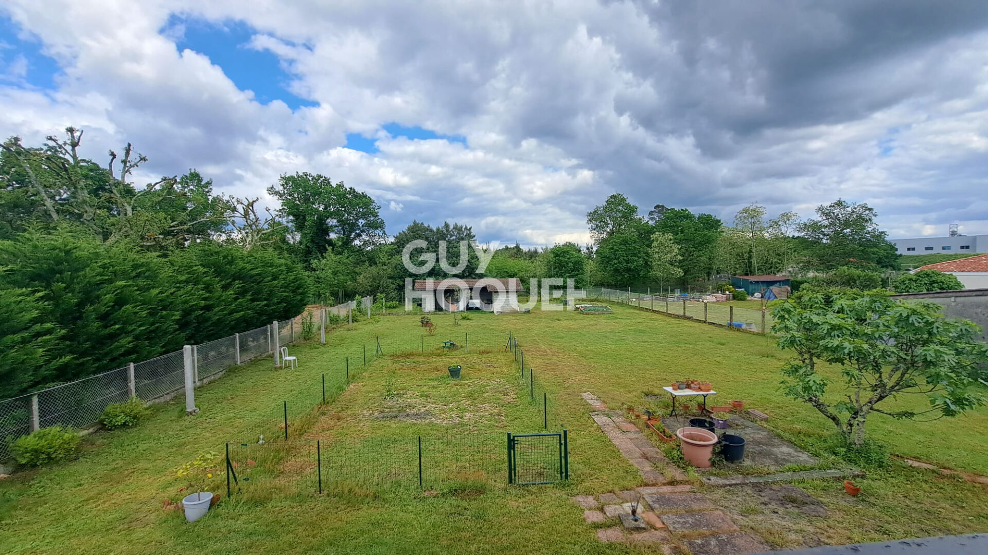 Maison d'environ 140 m² à Rion Des Landes (40370)