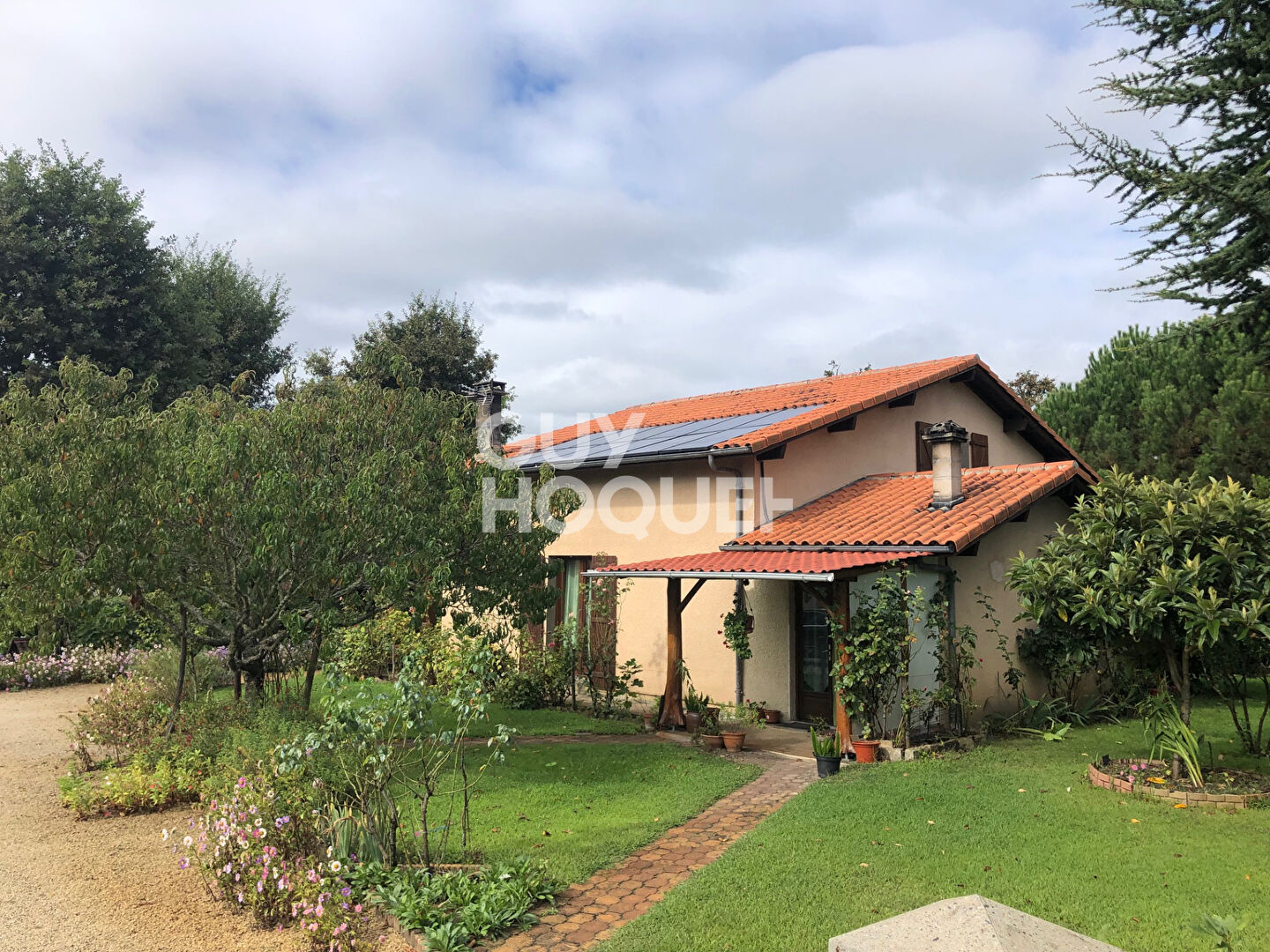 Maison des années 90  dans un magnifique jardin de 2000m2 à GARROSSE - MORCENX-LA-NOUVELLE (40110)