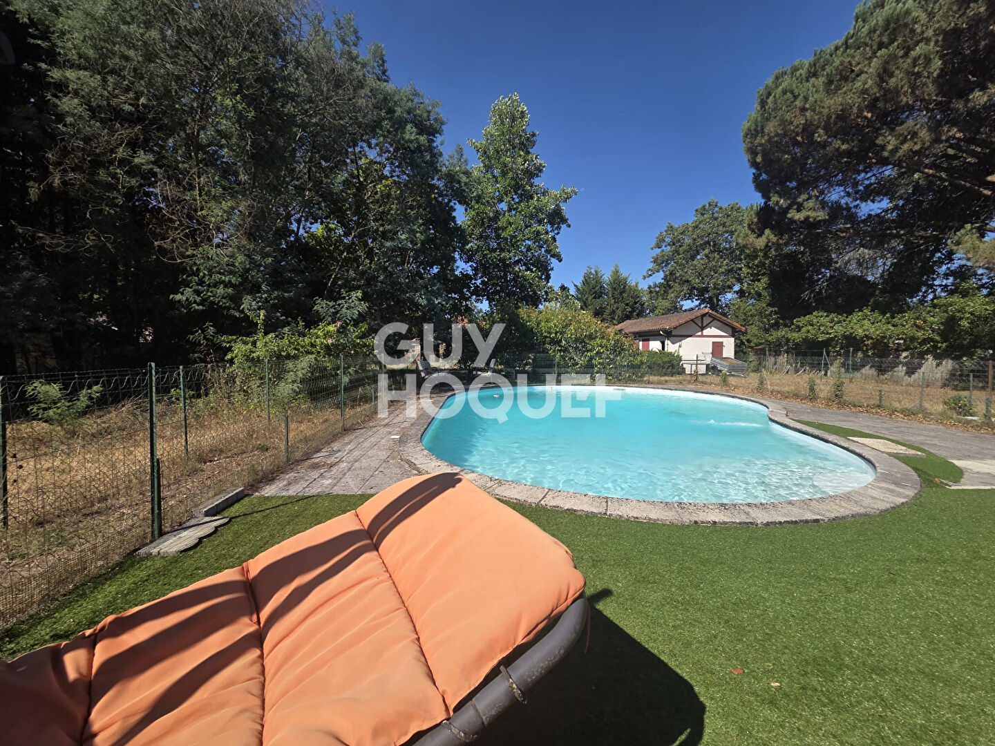 A vendre Rion-des-Landes ? Propriété avec piscine, dépendance et parc arboré de plus de 4 500 m²