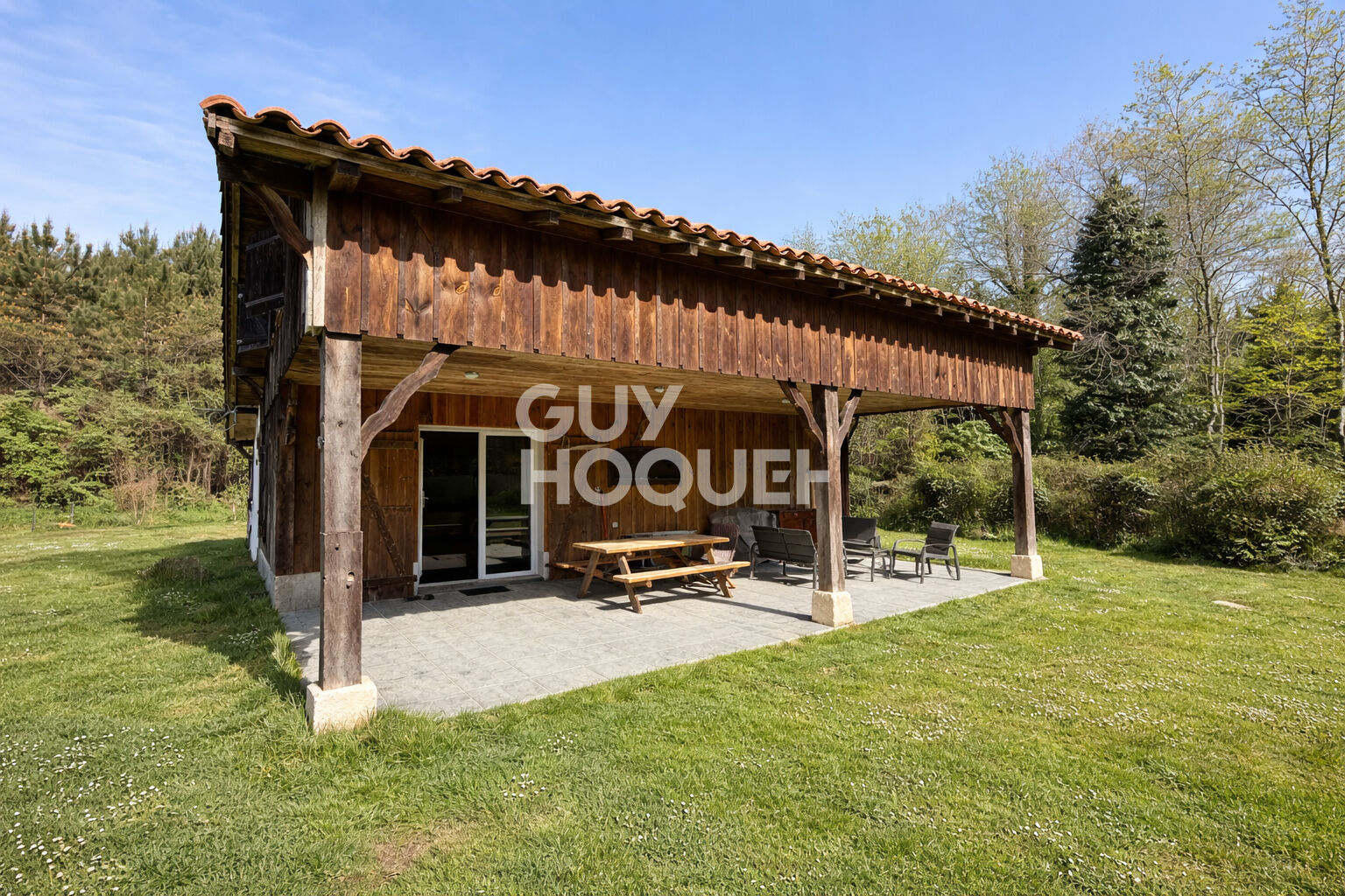 Magnifique Airial avec deux habitations à RION DES LANDES (40370)