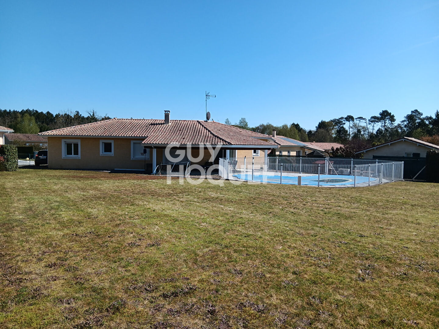 Maison contemporaine 6 pièces à YGOS SAINT SATURNIN (40110)