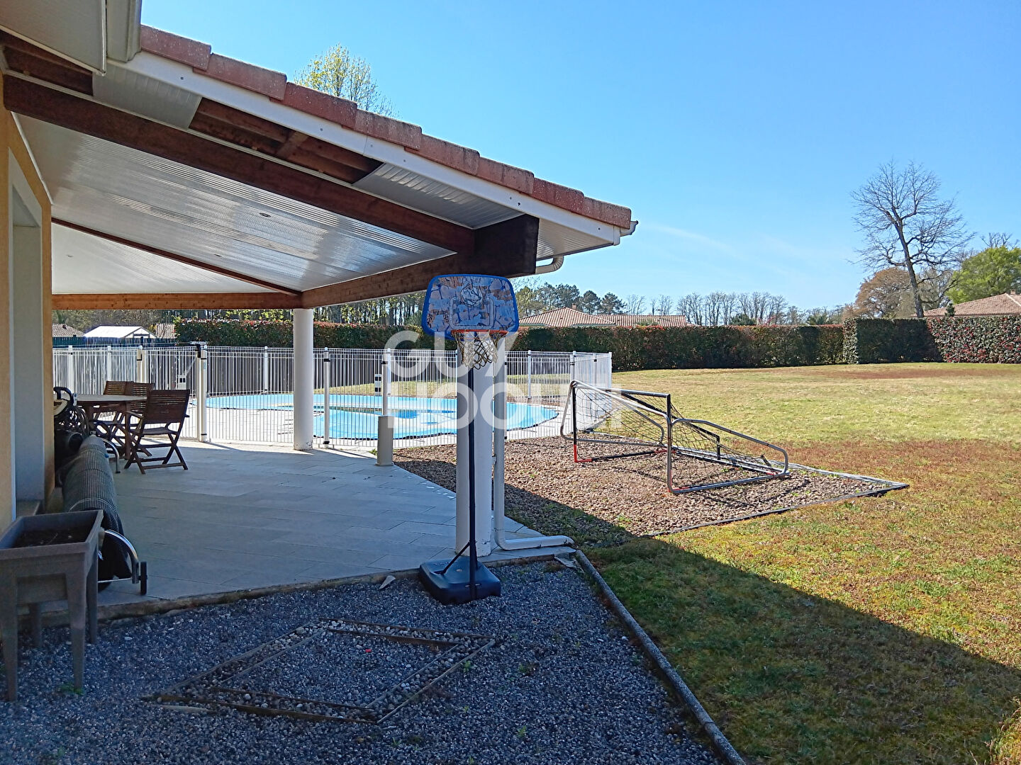 Maison contemporaine 6 pièces à YGOS SAINT SATURNIN (40110)