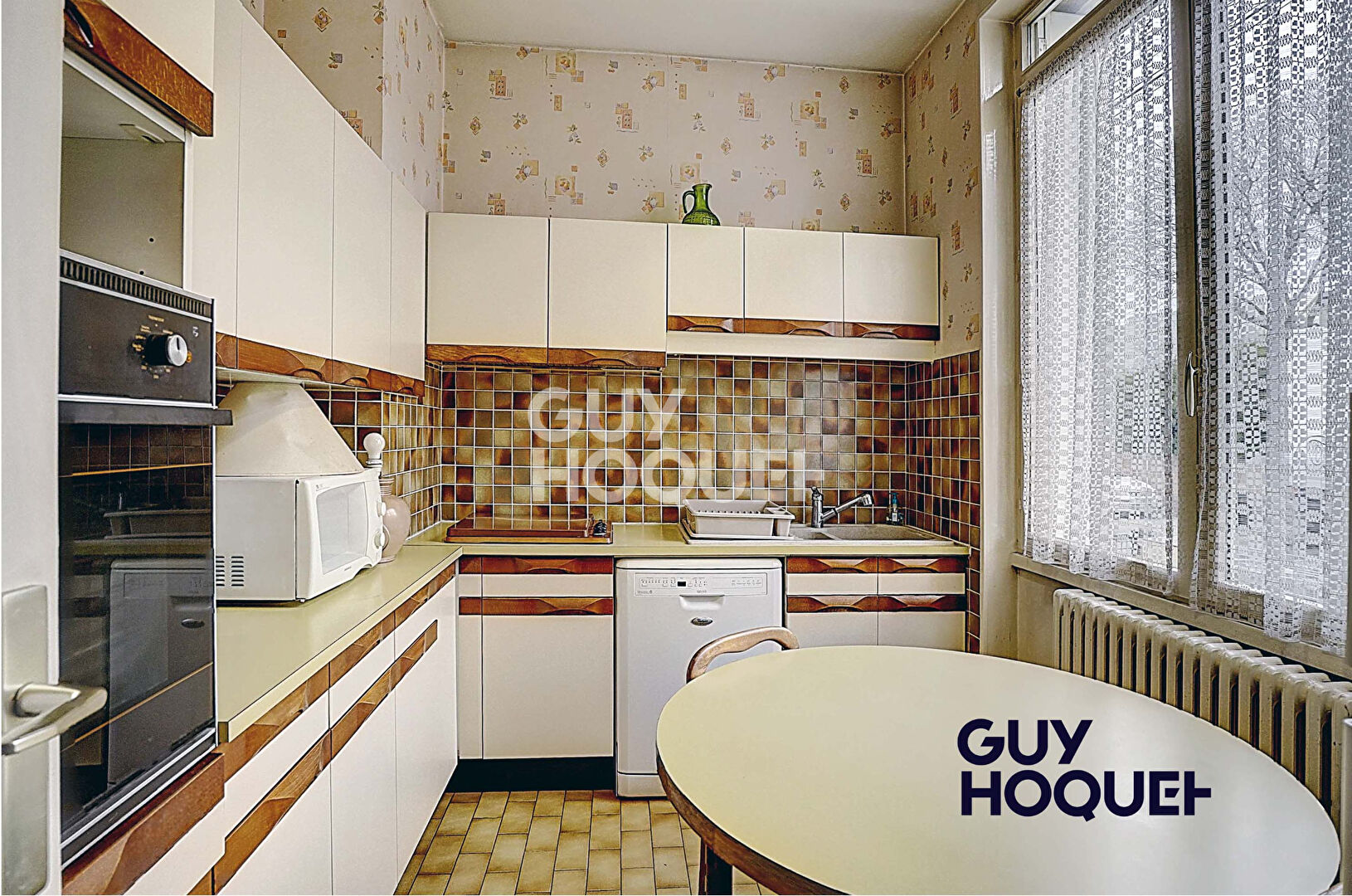 MAISON DE 111,20 m²  SUR PARCELLE DE 806 m² - VILLEURBANNE CUSSET