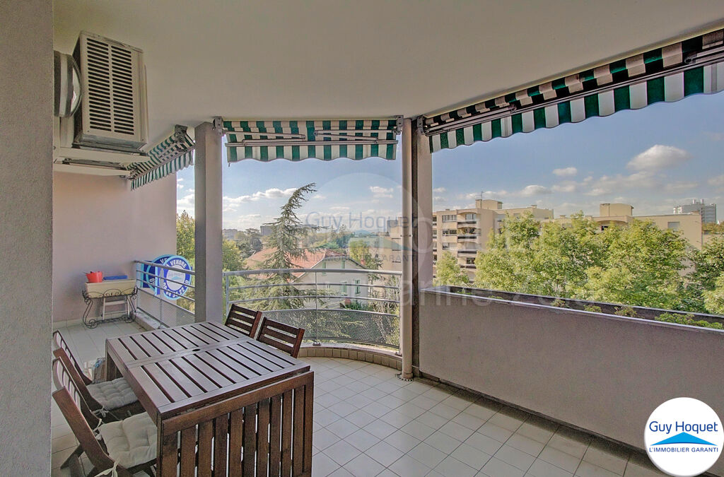 Appartement 4 pièce(s) - 100 m2 avec balcon à vivre de 16 m²