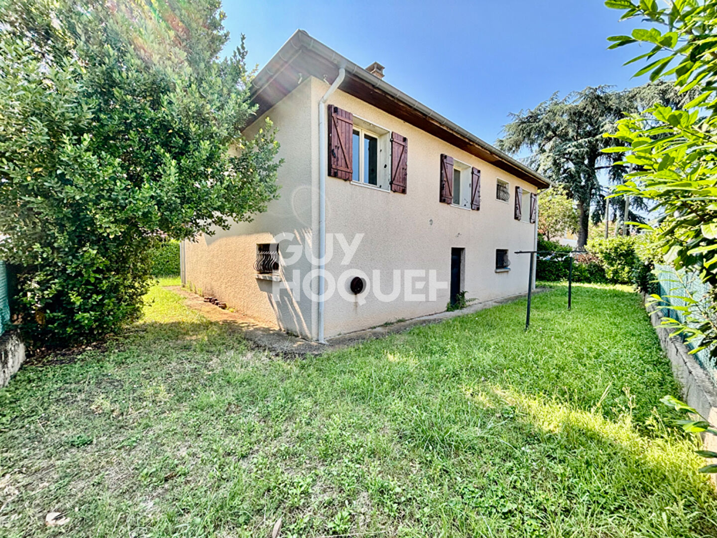 Maison Vaulx-en-Velin limite Villeurbanne 5 pièces 99m² habitables / 204,82m² au sol / grand jardin