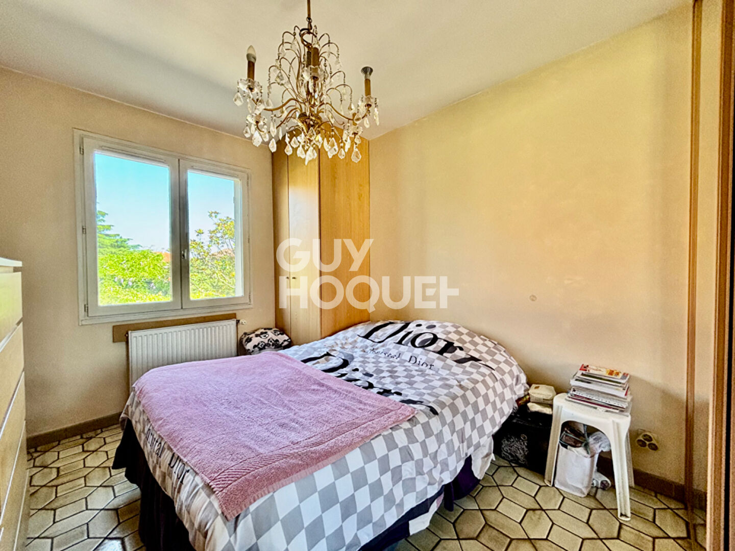 Maison Vaulx-en-Velin limite Villeurbanne 5 pièces 99m² habitables / 204,82m² au sol / grand jardin