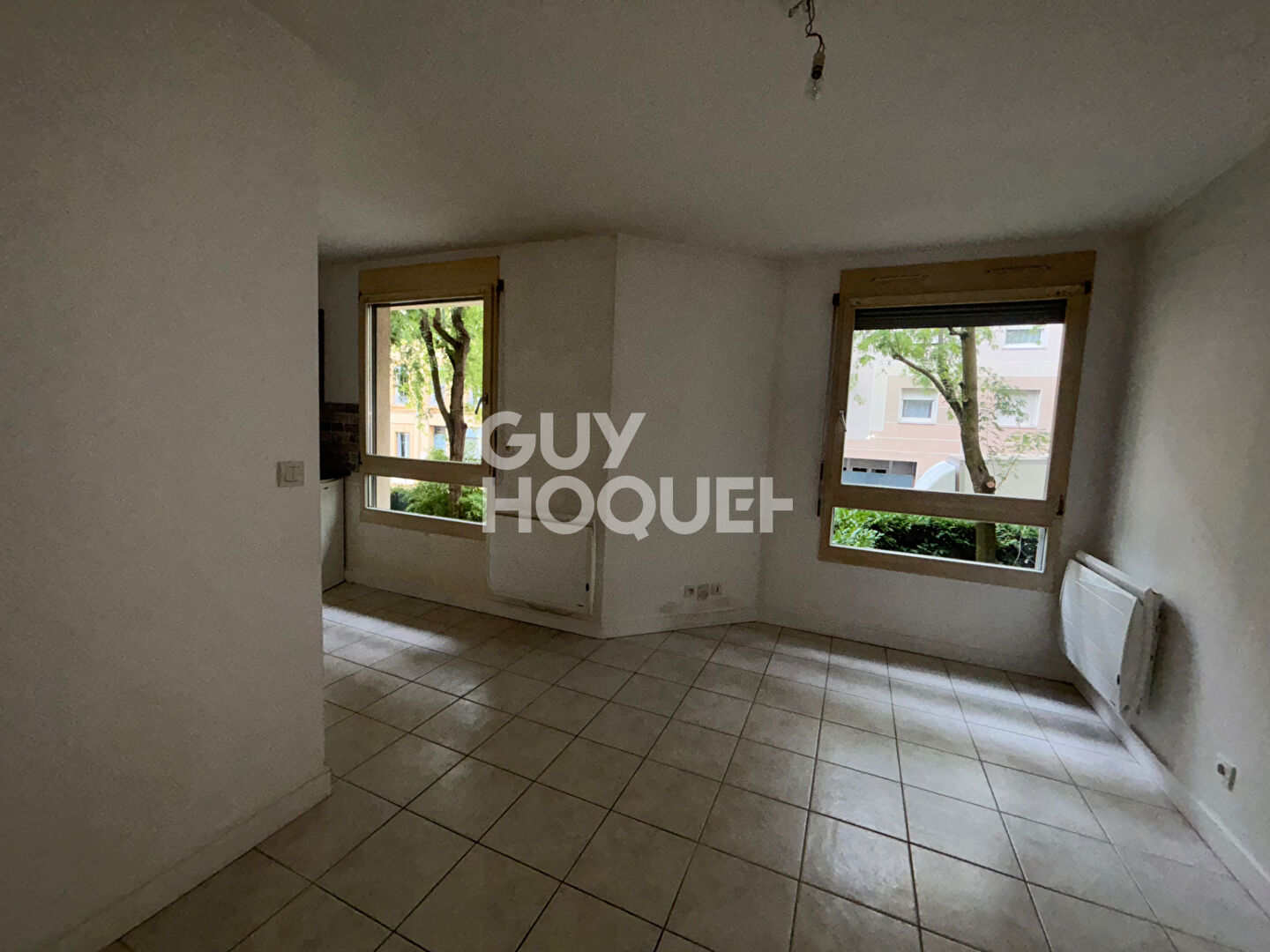 EXCLUSIVITÉ STUDIO CALME AVEC PISCINE ET CAVE LYON 3e