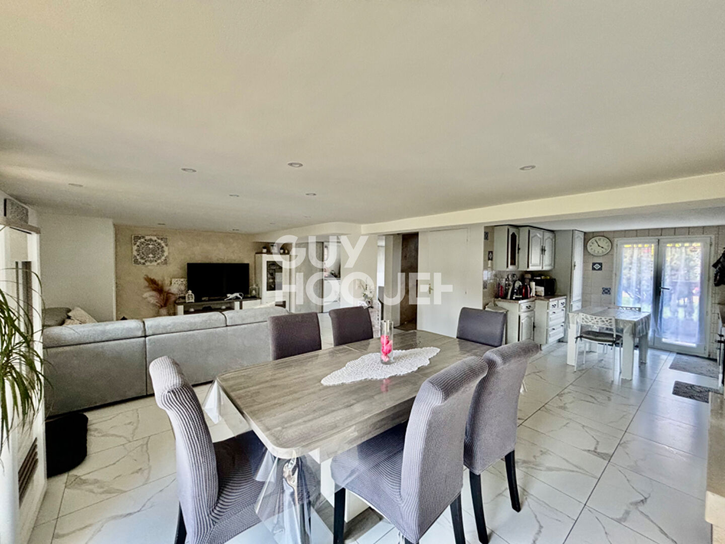 Maison à vendre à Vaulx-en-Velin - 5 pièces, 4 chambres