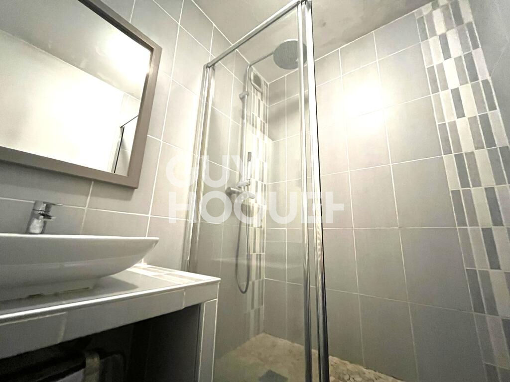 VILLEURBANNE, QUARTIER GRATTE CIEL - T4 / T5 familial