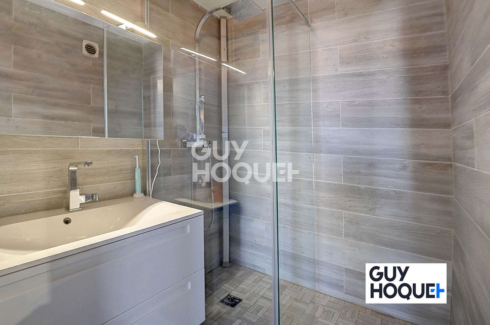 A vendre : Appartement T4 lumineux de 79 m² , Villeurbanne