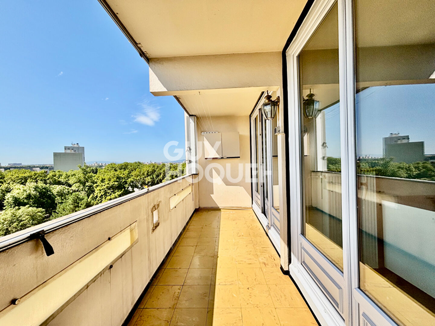 Appartement spacieux de 5 pièces à Vaulx-en-Velin
