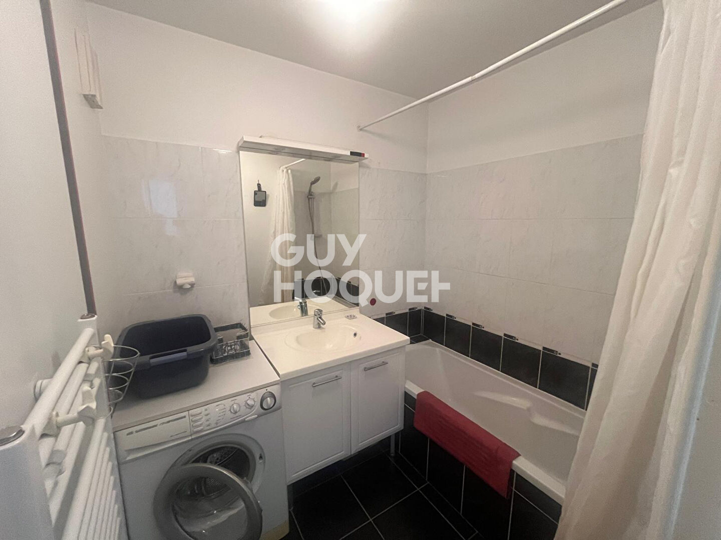 À louer T2 de 50 m² avec garage au coeur du quartier Village à Vaulx-en-Velin