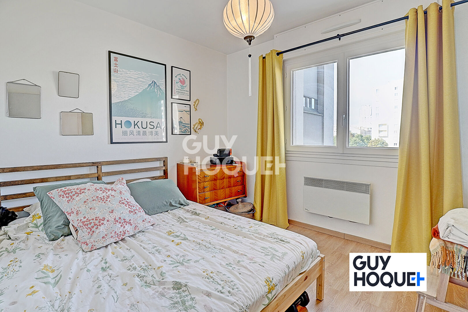 METRO GRATTE-CIEL- APPARTEMENT 2 PIECES 42 m² - BALCON + GRENIER--