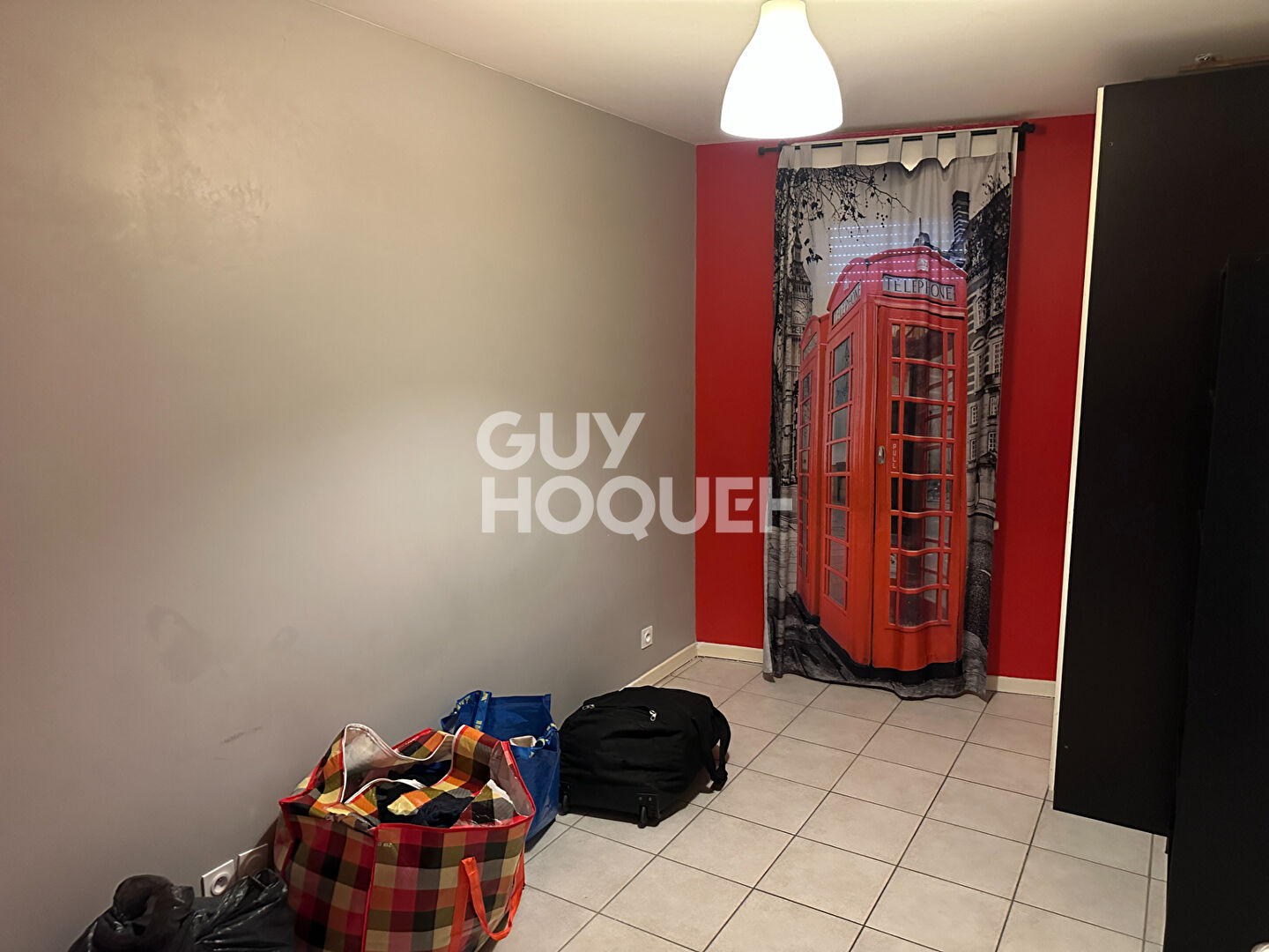 CARRE DE SOIE - T4 80 m² AVEC EXTERIEUR - METRO A / TRAMWAY T3 &T7