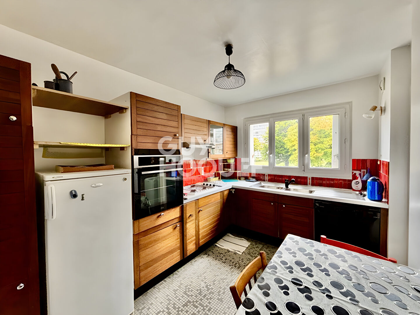 Appartement spacieux de 5 pièces à Vénissieux