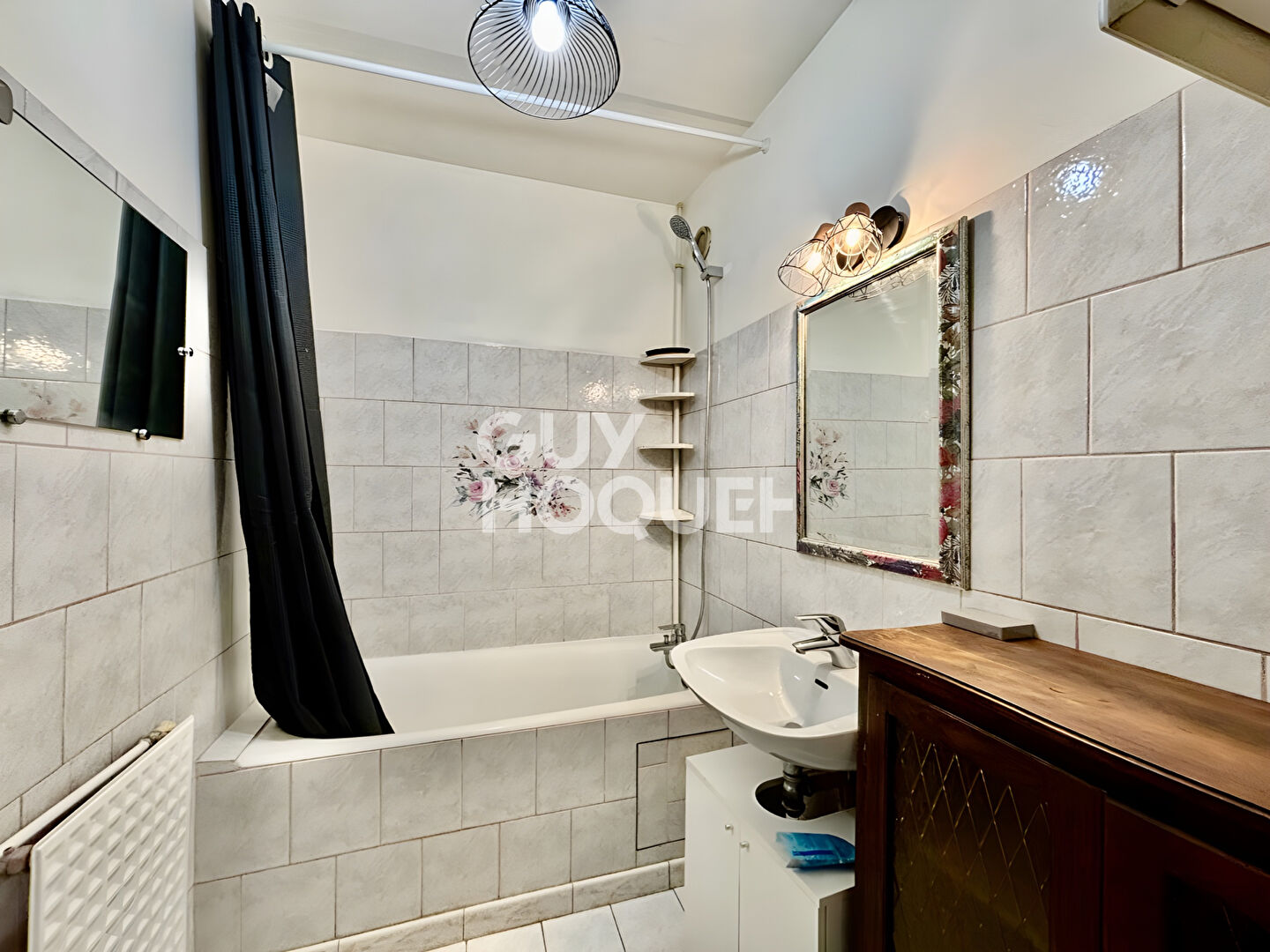 Appartement spacieux de 5 pièces à Vénissieux