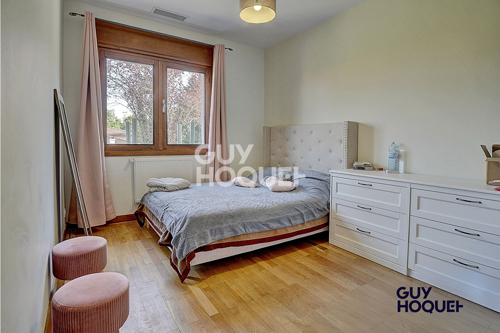 MAISON ENTIEREMENT RENOVEE AVEC JARDIN - AUCUNE MITOYENNETE