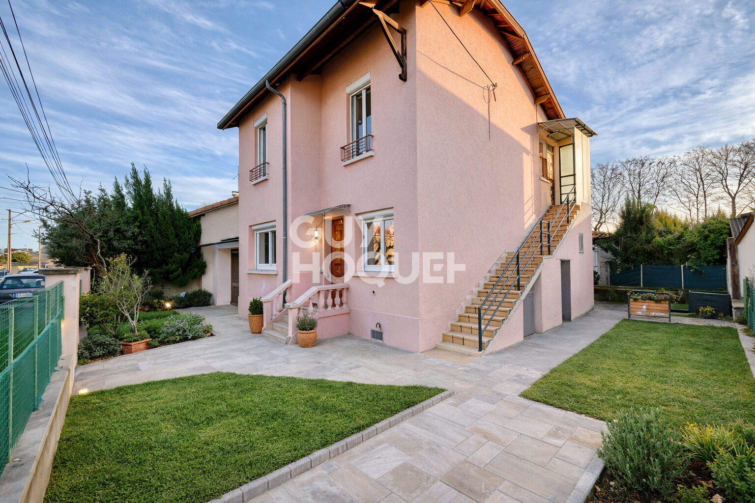 Maison à vendre à Vaulx-en-Velin - Un potentiel à exploiter !