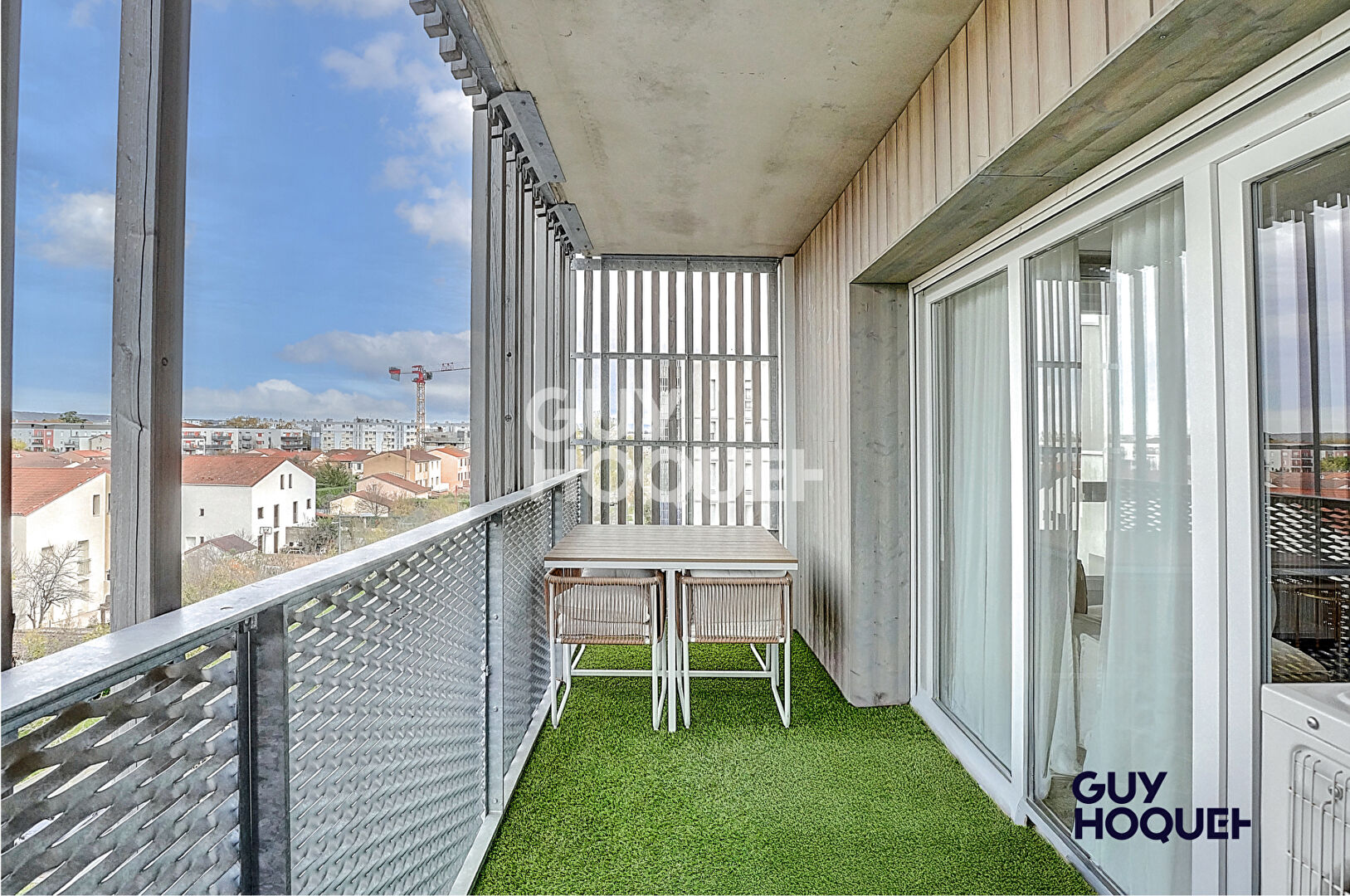 VAULX-EN-VELIN CENTRE - 3 PIECES 67 m² - 1 BALCON + 1 GARAGE EN SOUS-SOL