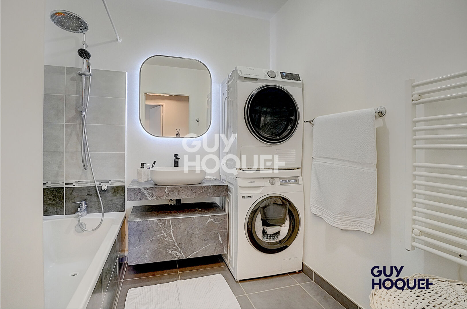 VAULX-EN-VELIN CENTRE - 3 PIECES 67 m² - 1 BALCON + 1 GARAGE EN SOUS-SOL