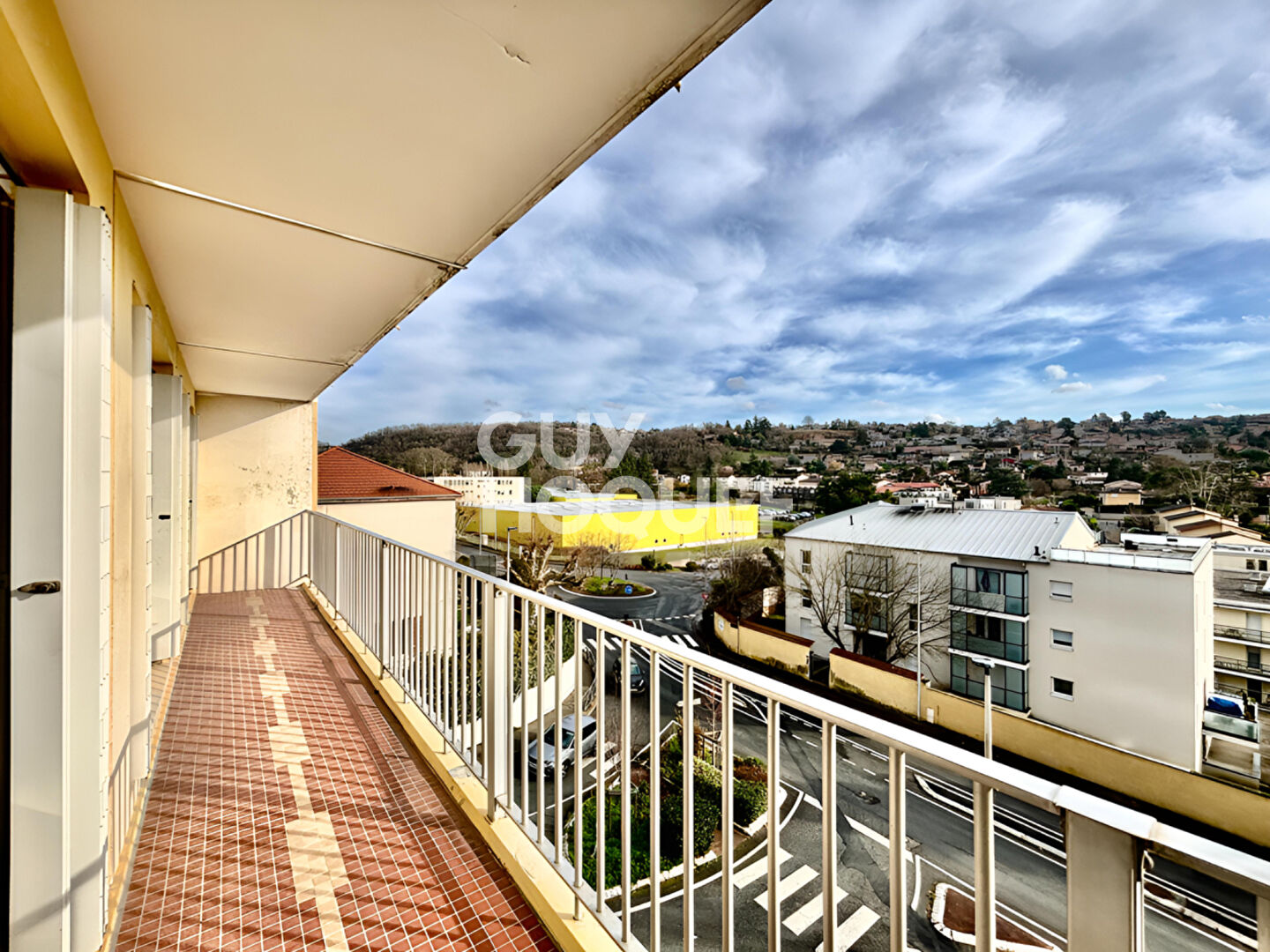 À vendre : Appartement spacieux de 5 pièces à Neuville-sur-Saône