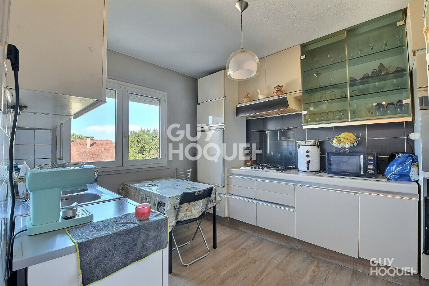 Appartement traversant T4 de 75 m² avec loggia et cave - Saint Jean Villeurbanne (69100)