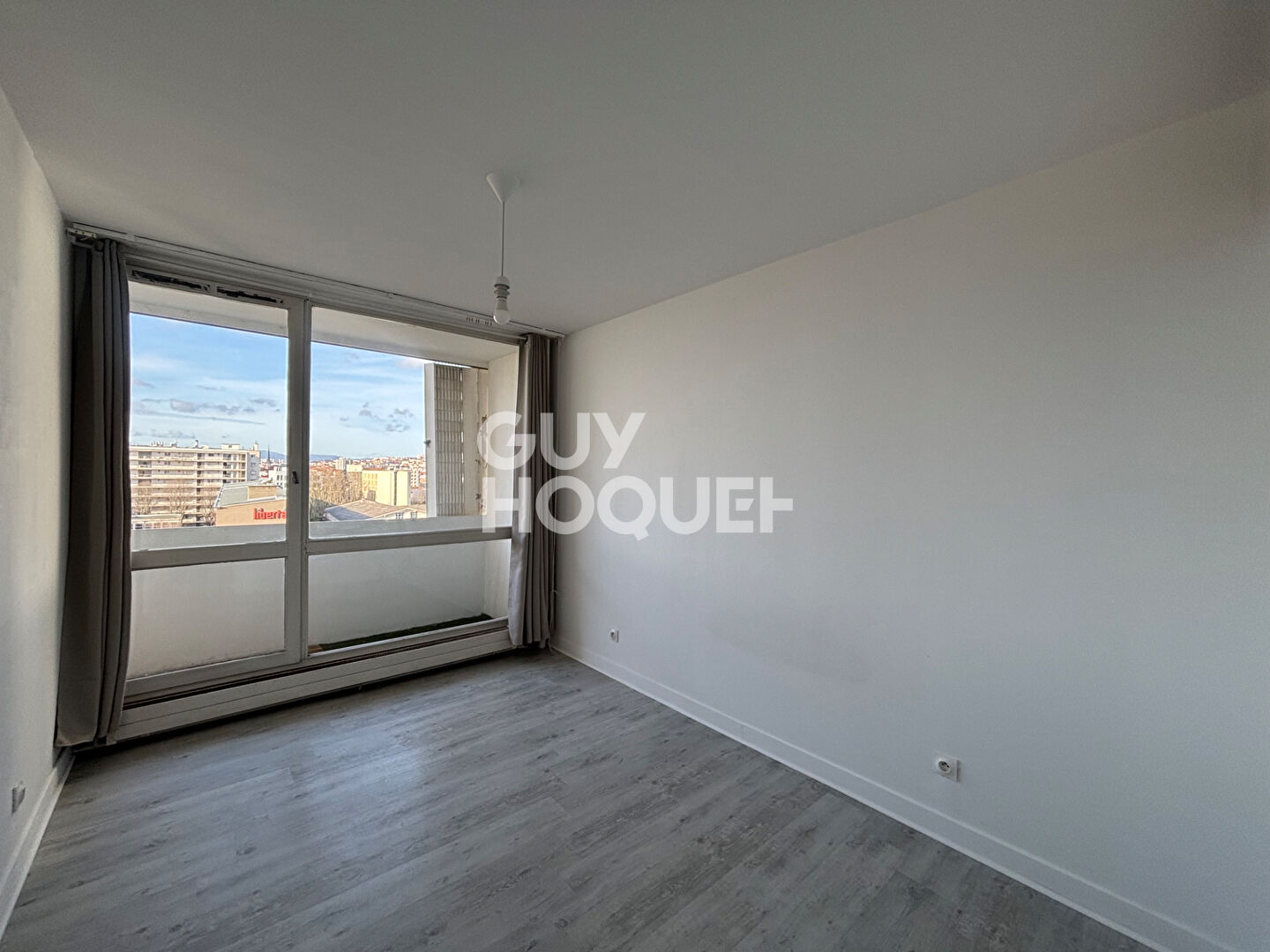 À vendre : Appartement 2 pièces à Villeurbanne - Gratte-Ciel AVEC SATIONNEMENT
